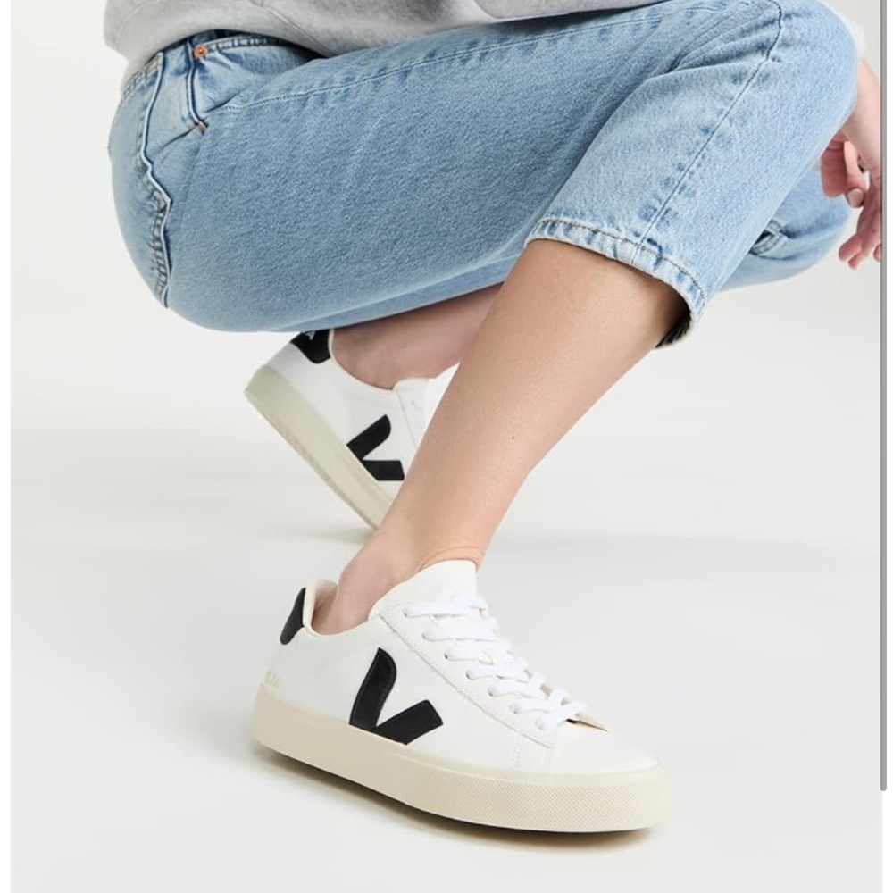 Veja Women’s Campo Sneaker